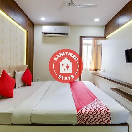Oyo 16733 Hotel Sunshine Indore Exteriör bild