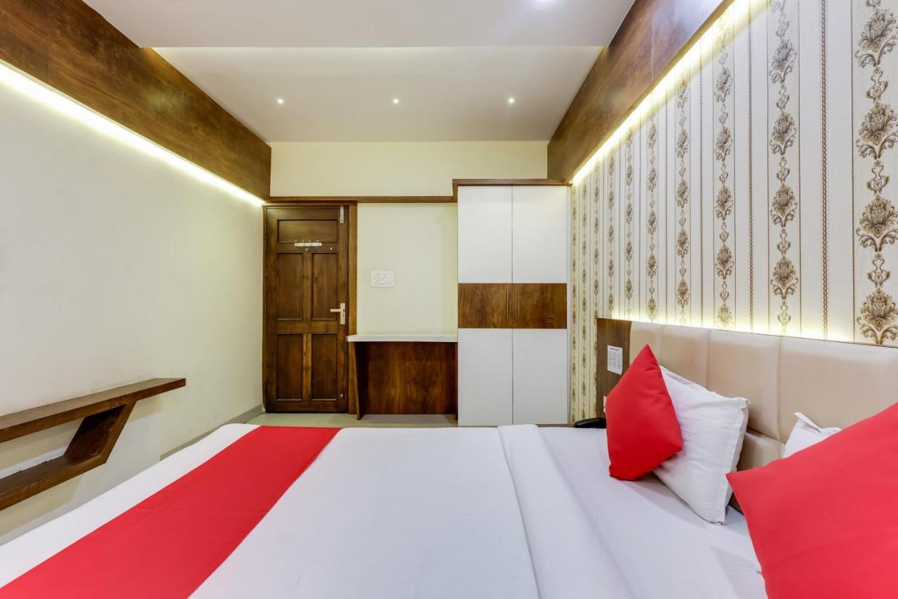 Oyo 16733 Hotel Sunshine Indore Exteriör bild