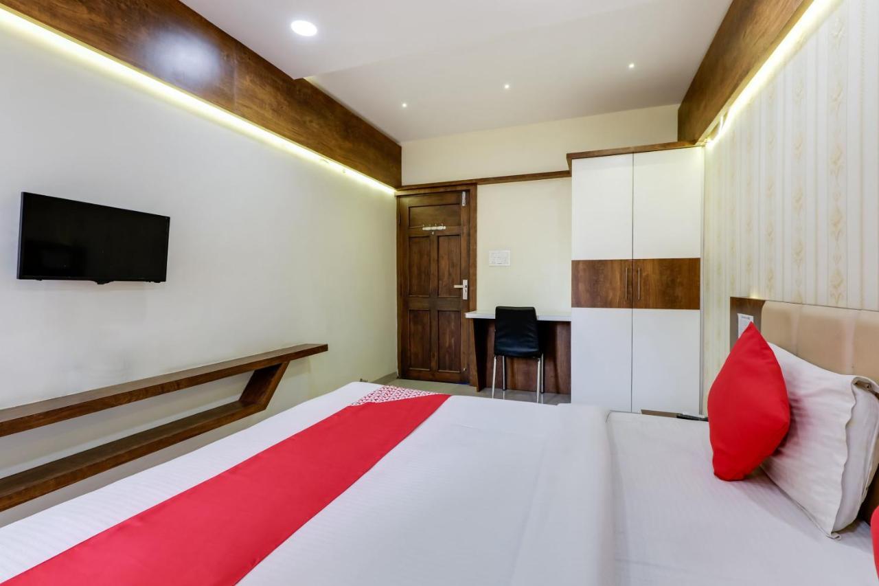 Oyo 16733 Hotel Sunshine Indore Exteriör bild